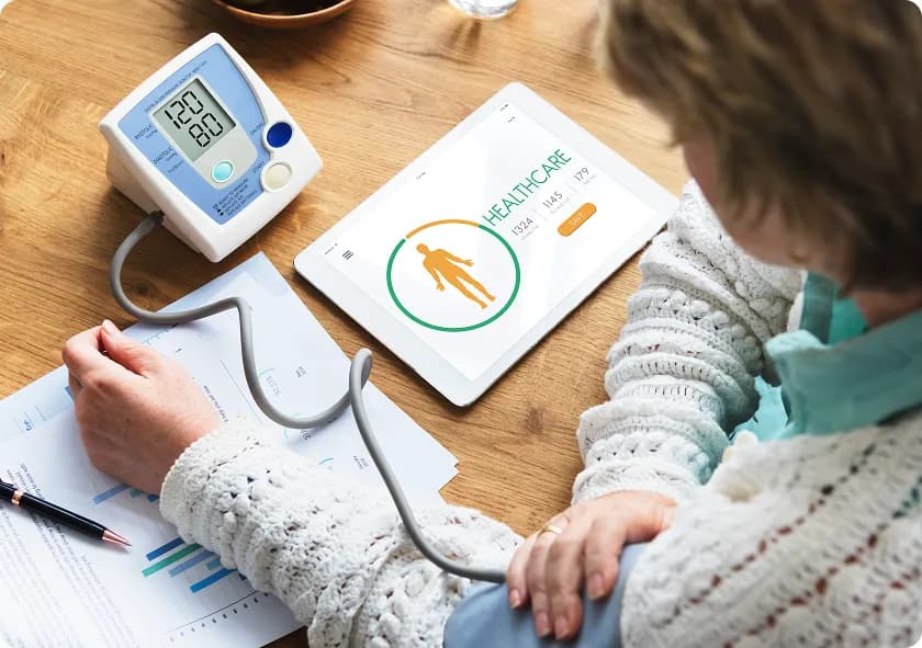 Digital monitor displaying why normal blood pressure in athletes differs from others.