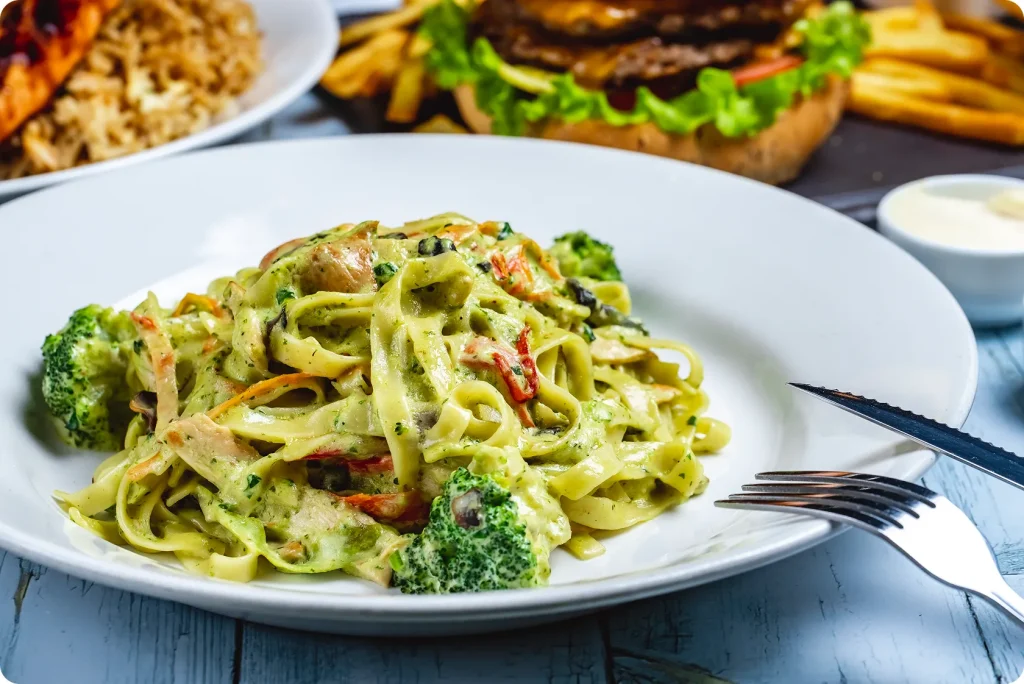 Explaining keto diet for beginners with examples from ketogenic diet food list.