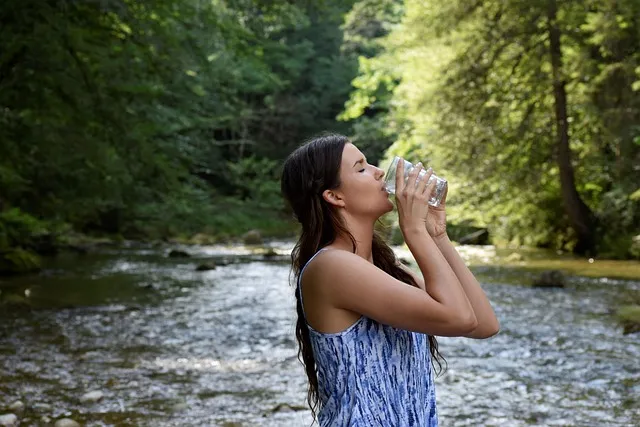 Stay fit with smart daily sugar intake tips. Discover 8 easy ways to cut added sugar and boost health—start your low-sugar lifestyle today!